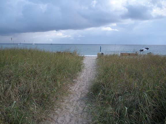 2nd Public Beach Access