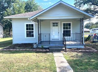 1111 W Trudgeon St, Henryetta, OK 74437