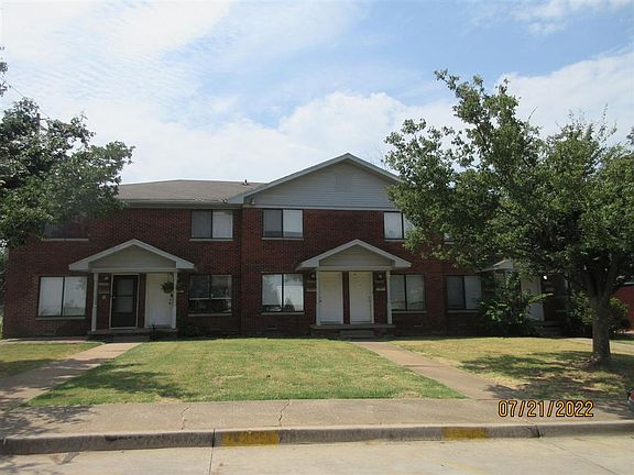 2nd image of 1100 NW 27th St #1104