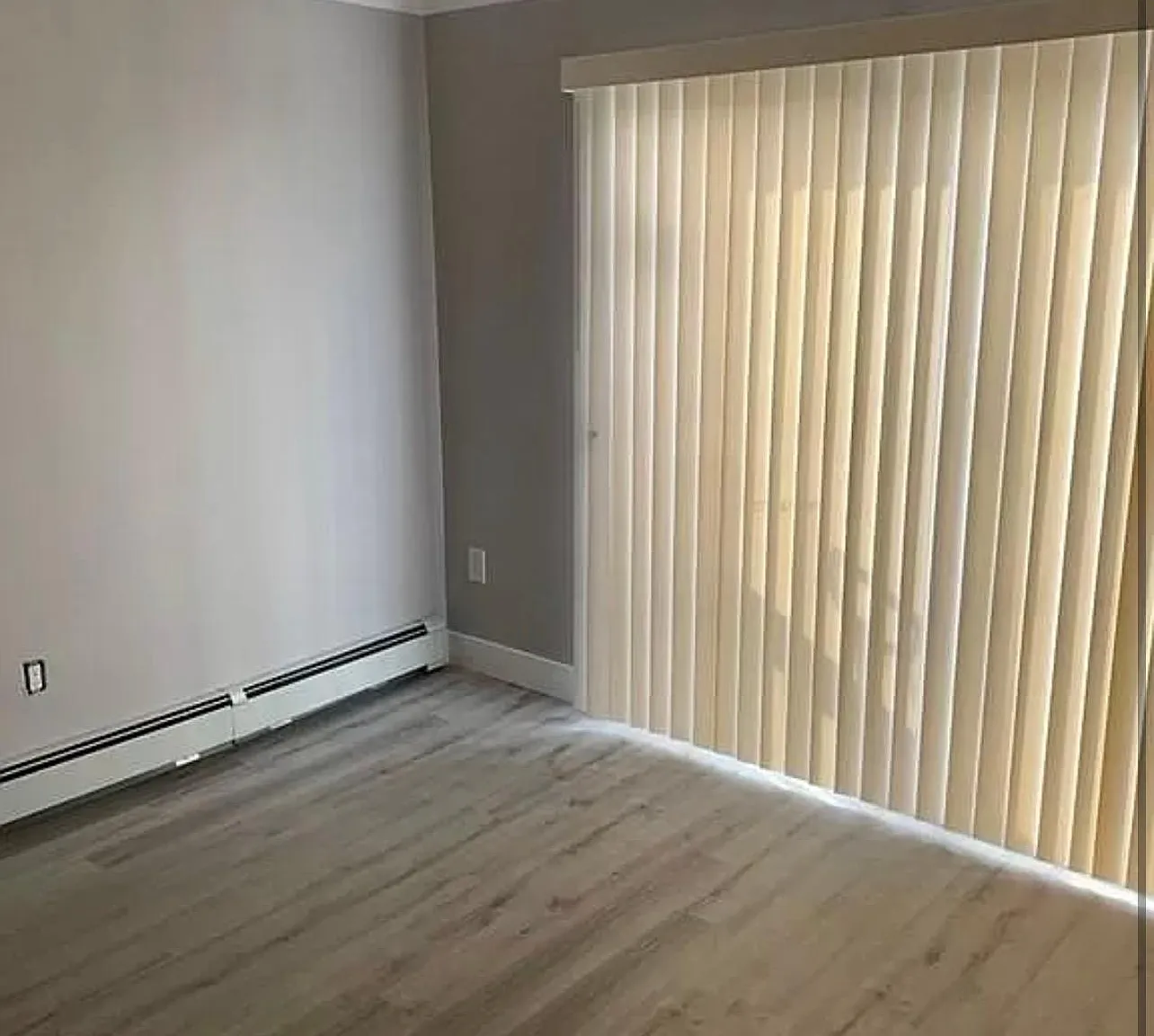 2 bed, 890 sqft, $2,000 — Photo 4