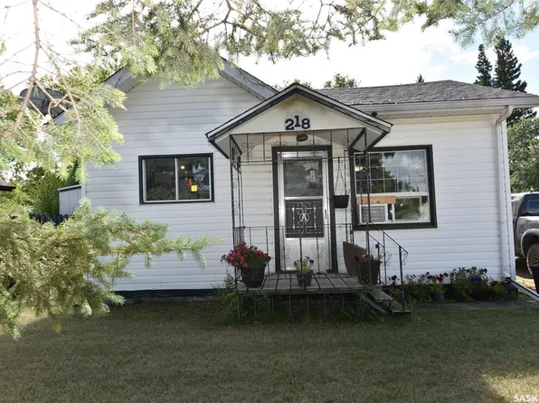 218 4A STREET E, Nipawin, SK S0E 1E0