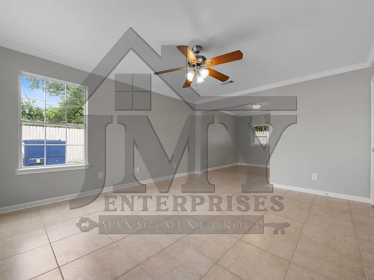 819 Tidwell Rd — Photo 47