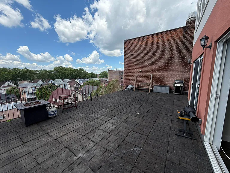 490 Ocean Pkwy #56 — Photo 2