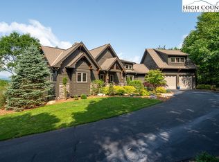 201 Beaver Dam Rd, Elk Park, NC 28622