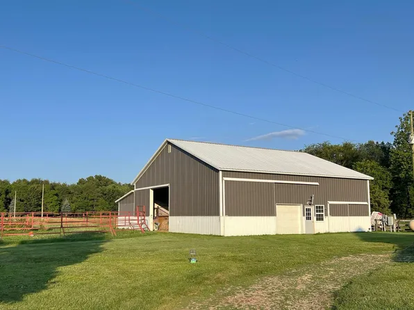 20781 Schweitzer Rd, Three Rivers, MI 49093