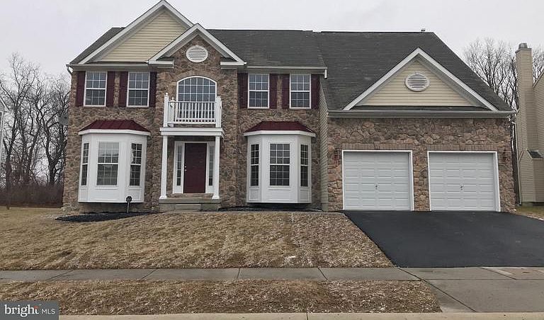 1st image of 8 Calvarese Dr