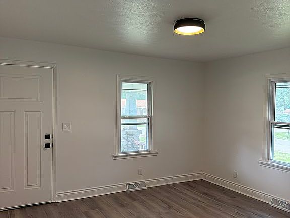 4th image of 1514 N 44th St