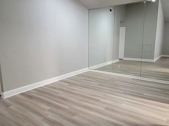 4th image of 2255 Thousand Oaks Dr #203