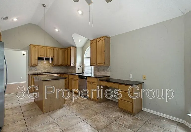 2109 Gisbourne Dr — Photo 25