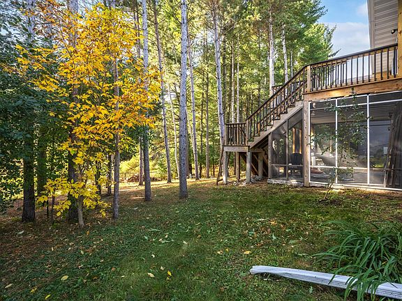 2nd image of 304 Evergreen Dr