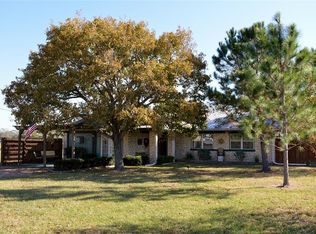 850 Justice Rd, West Point, TX 78963