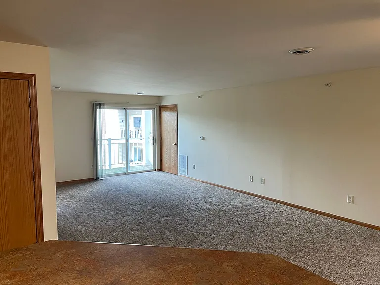Door Creek Apartments — Photo 15