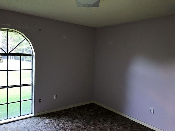 5th image of 1073 Beechwood Dr