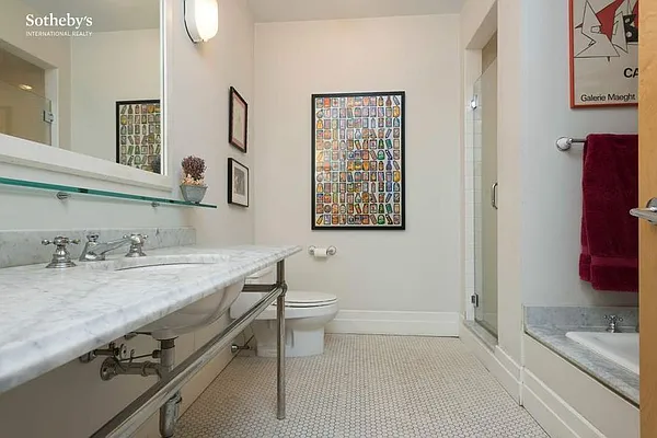 Rented by Sotheby's International Realty | media 22