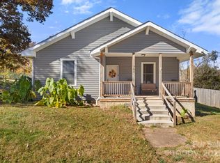 204 Shelby St, Hickory, NC 28601