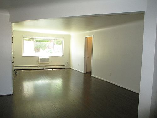 1st image of 1668 Crest Hill Ave APT 1