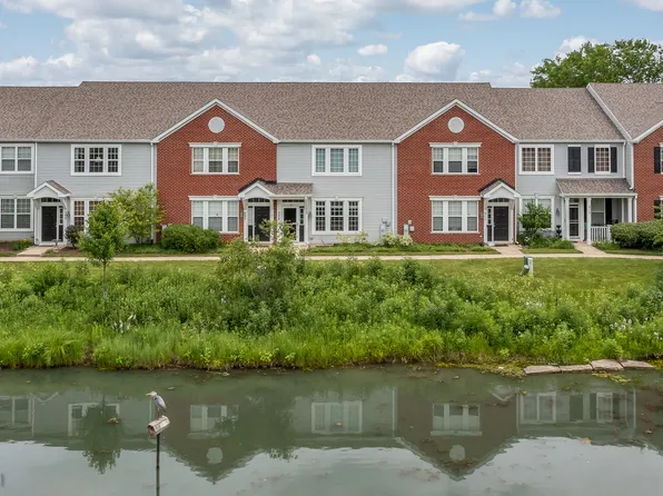213 Springbrook Trl S, Oswego, IL 60543