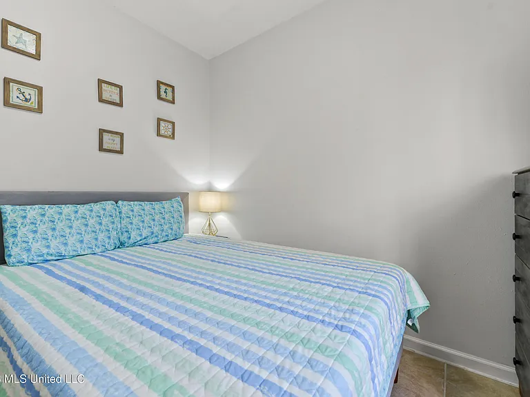 1270 Century Oaks Dr #B — Photo 15