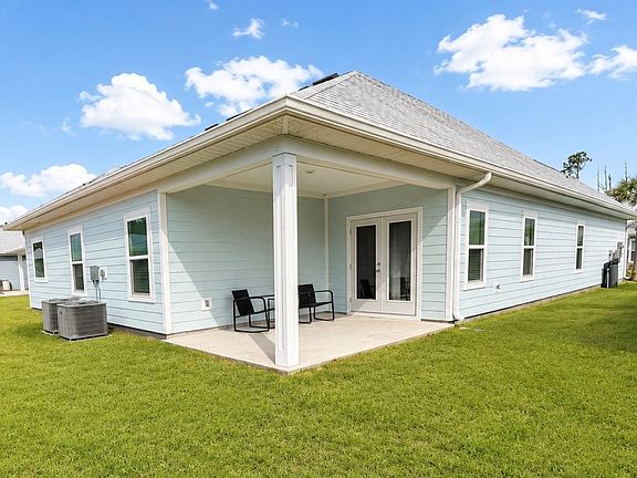 3rd image of 492 Vermilion Cir