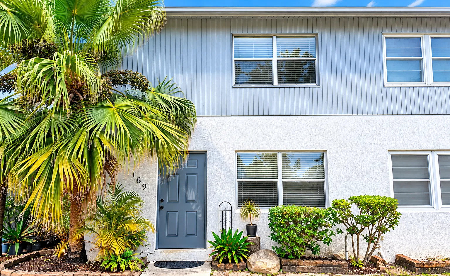 7169 W Sunrise Blvd — Photo 1