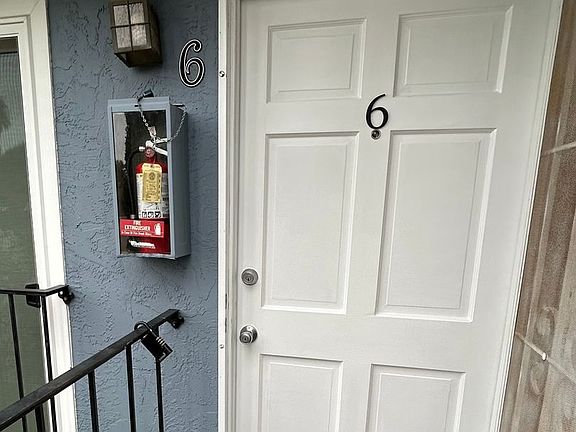 4th image of 4473 Marlborough Ave Unit 6