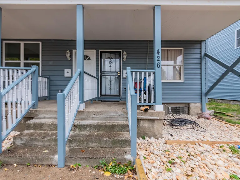 426 Borland St — Photo 13