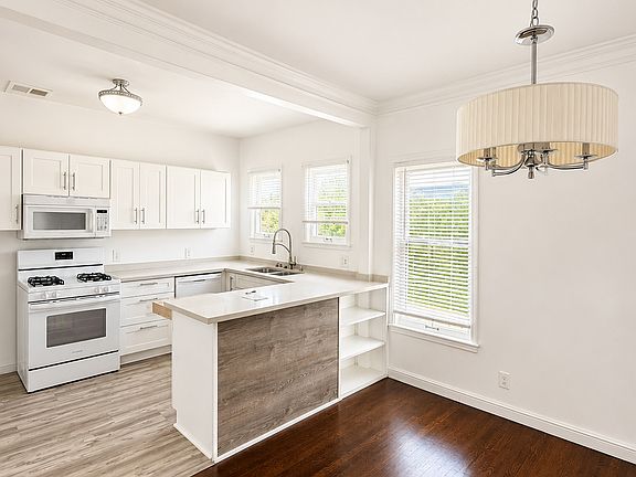 3rd image of 9587 W Olympic Blvd #9593-1/2