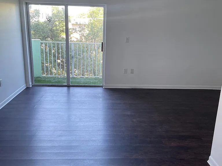 2600 NW 23rd Ct #303 — Photo 17