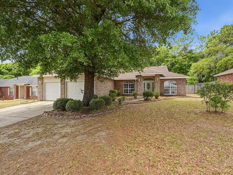 123 Steeplechase Dr