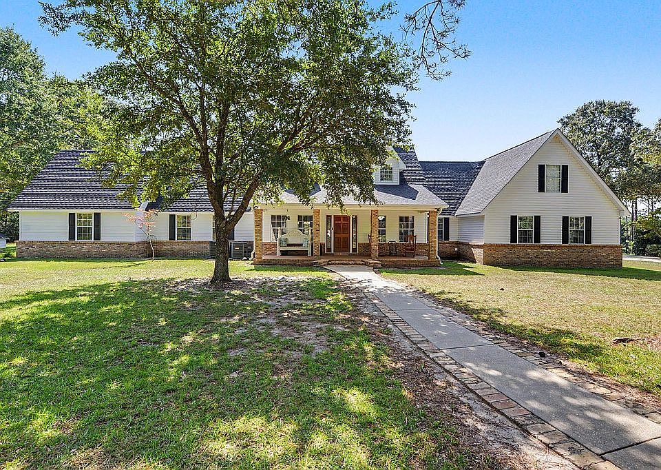 1st image of 228 Turner Ln