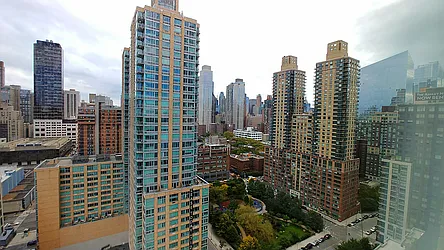 Rented by Kardonsky Real Estate, Inc.