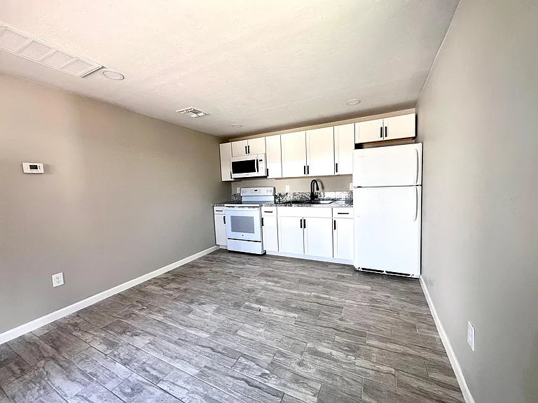 3650 E 23rd St #2 — Photo 6
