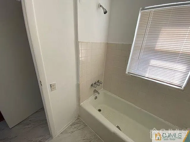 123 Kossuth St — Photo 12