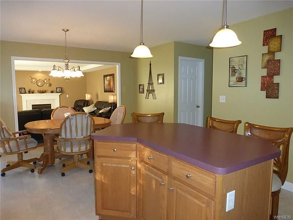 4th image of 154 Westgate Blvd