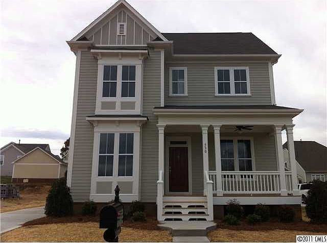 1st image of 530 Lakeview Dr