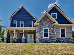 90 Countryside Dr, Lillington, NC 27546
