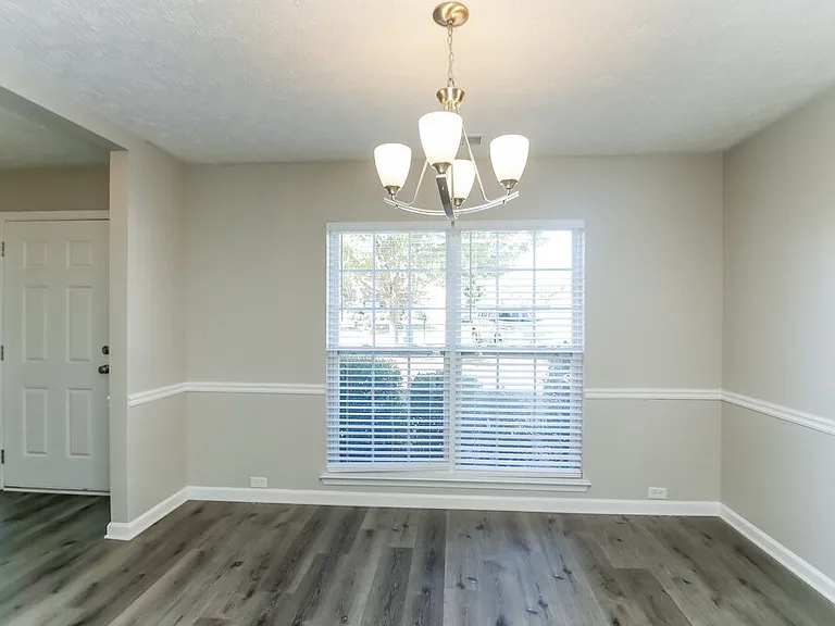 8202 Camp Hill Ct — Photo 5