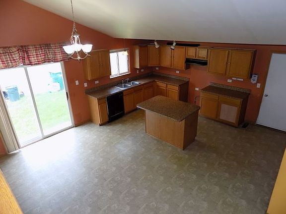4th image of 3002 Indian Springs Ct