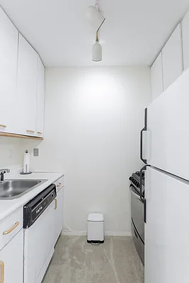Rented by Douglas Elliman | media 5