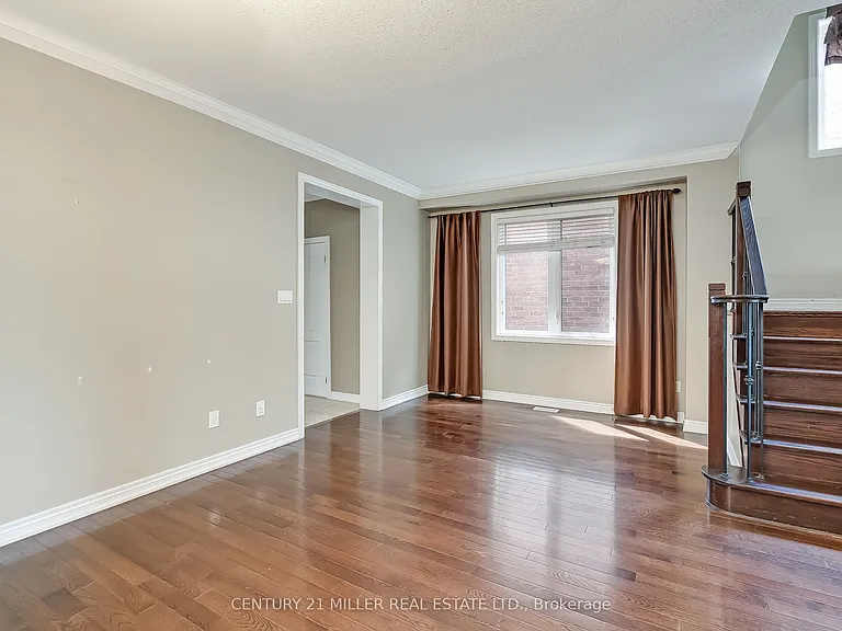2131 Fiddlers Way — Photo 3