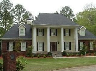 106 Sarazin Cir, Sharpsburg, GA 30277
