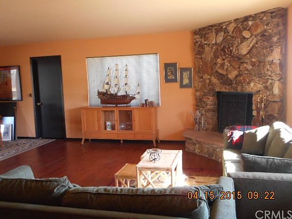4th image of 7410 Hermosa Ave