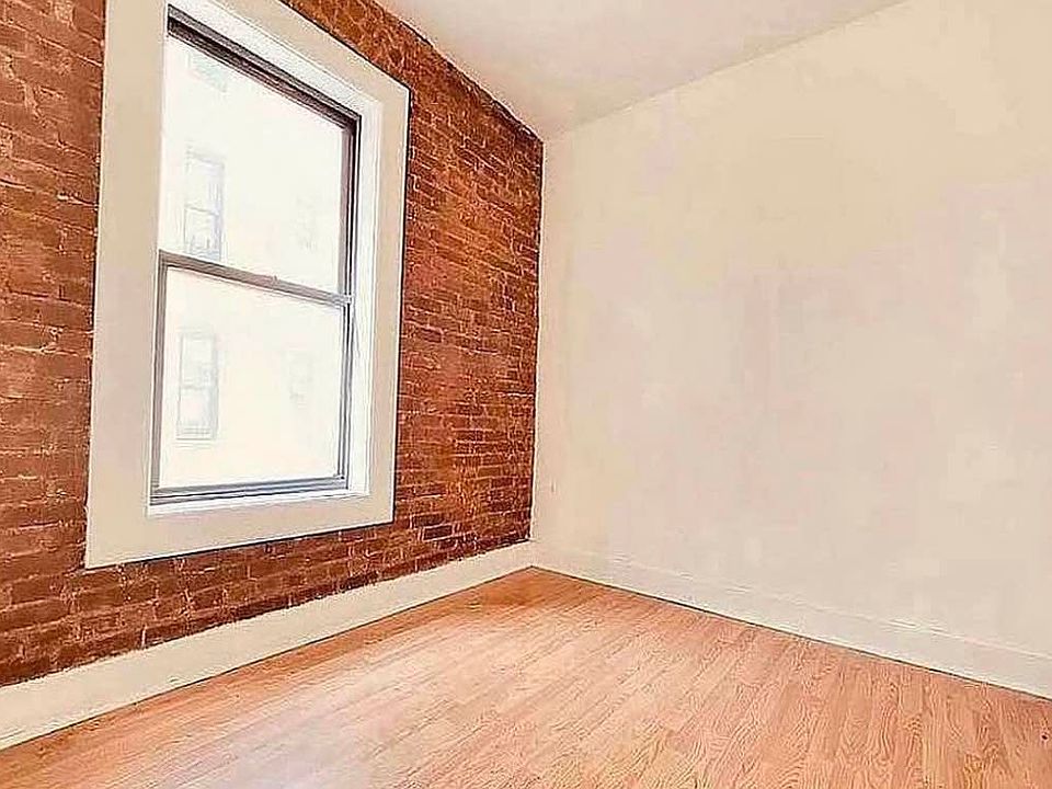 1st image of 321 E 108th St #5F