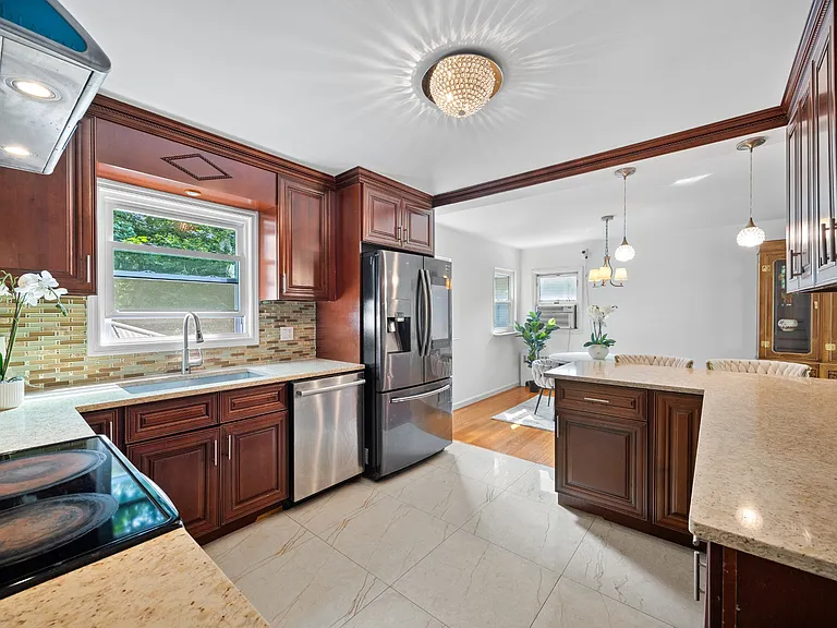 21 Joyce Rd — Photo 19