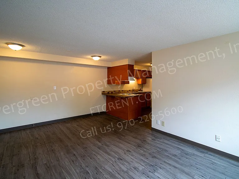 Mosher Manor — Photo 6