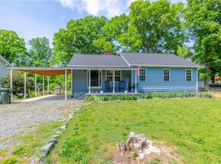 300 Warner St, Thomasville, NC 27360