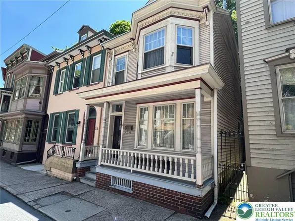 35 W Broadway, Jim Thorpe, PA 18229