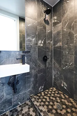 Rented by Lodger Corp | media 14