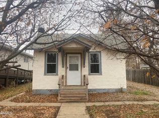 421 3rd St NE, Sidney, MT 59270