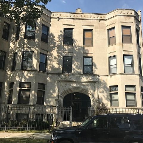 1st image of 4144 S King Dr #A